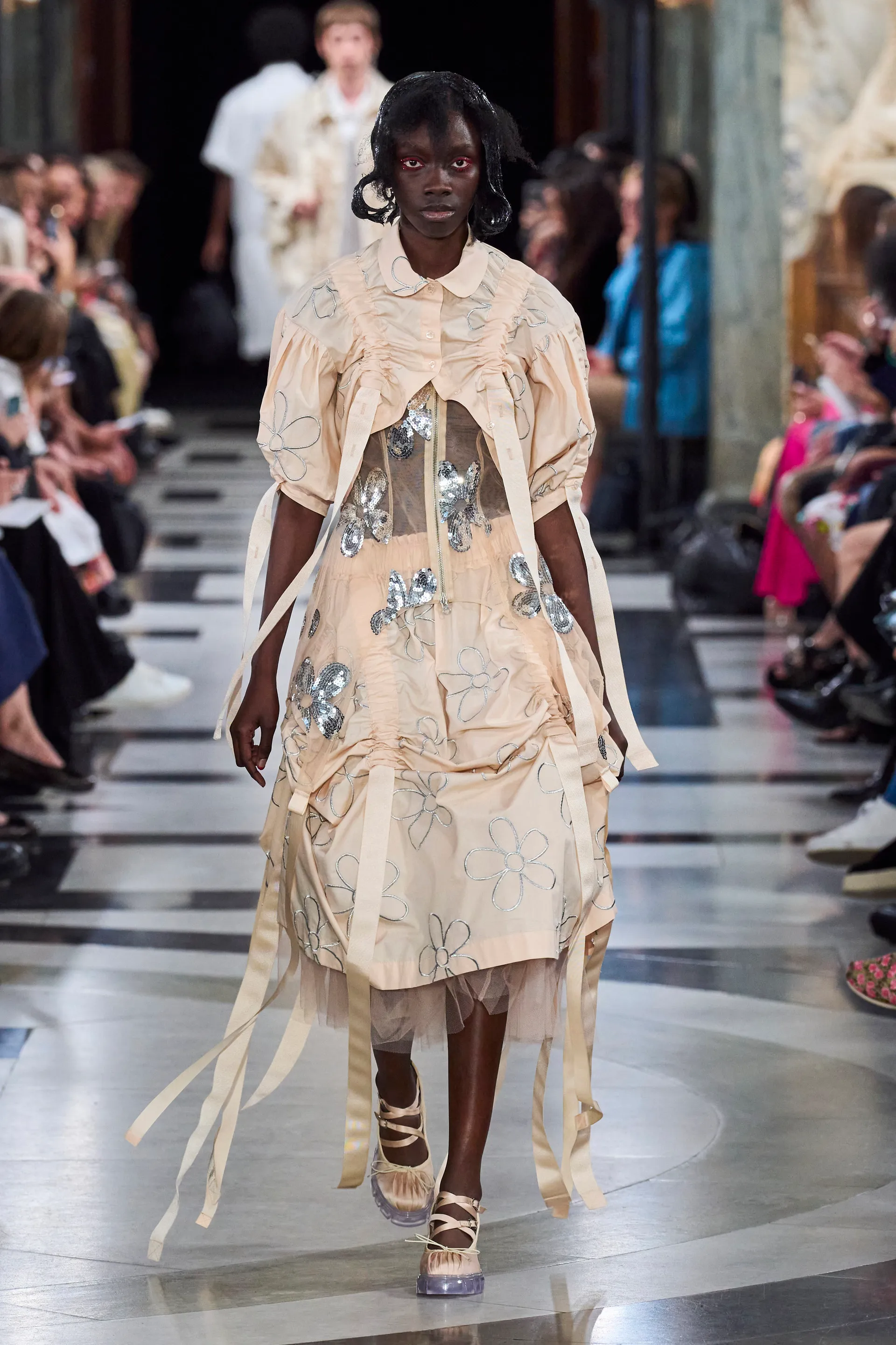 00035-simone-rocha-spring-2023-ready-to-wear-credit-gorunway