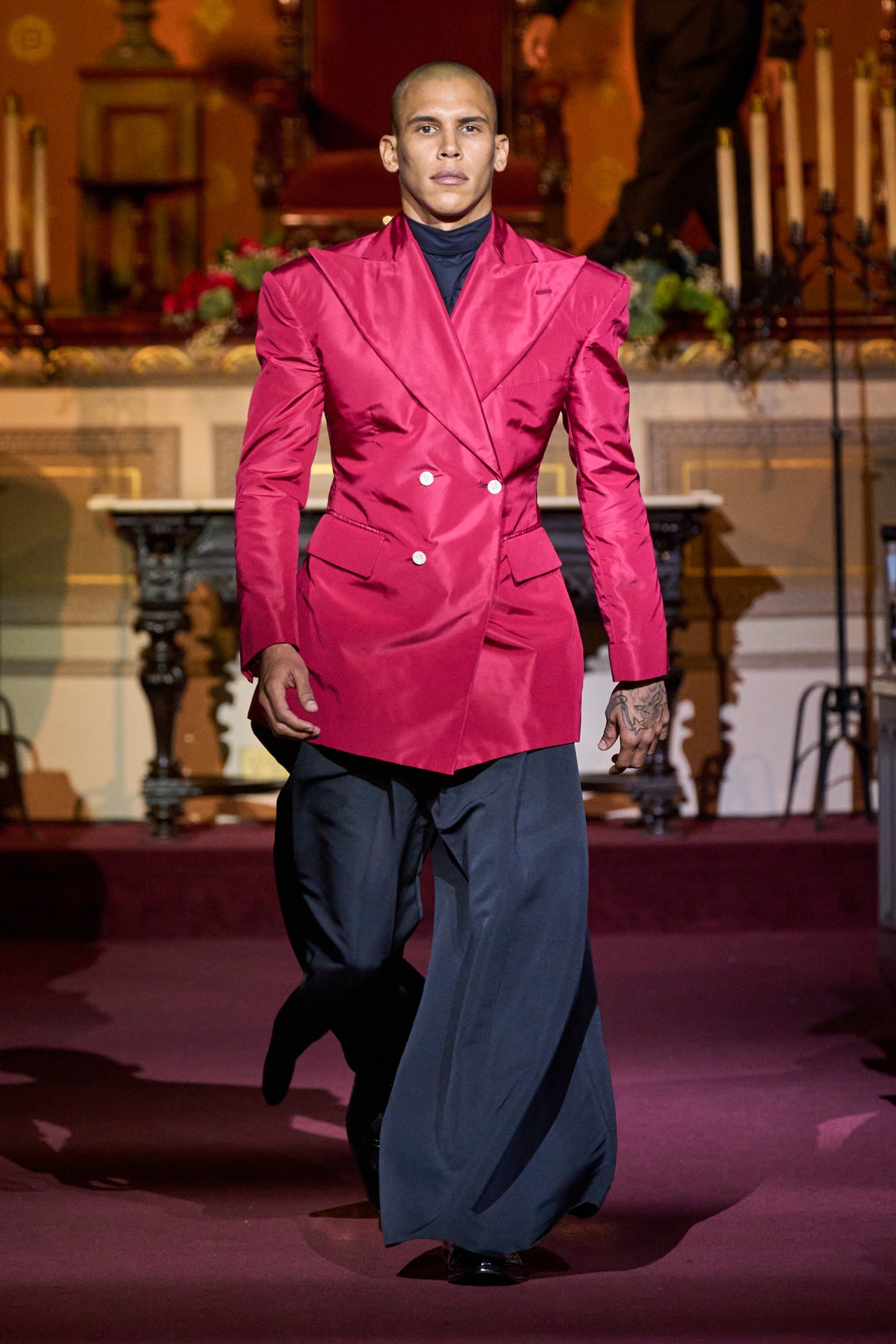 00035-willy-chavarria-spring-2023-menswear-credit-gorunway