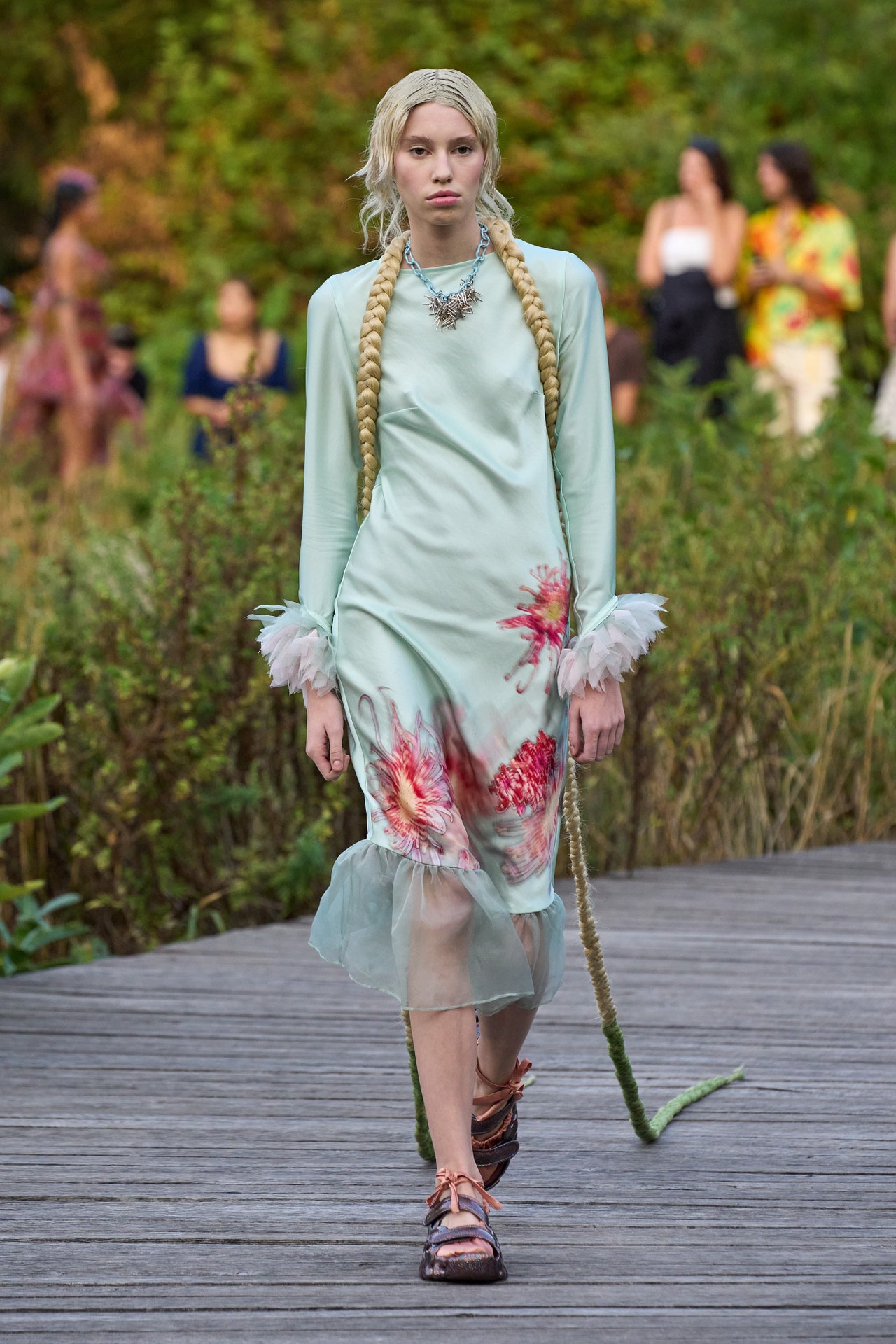 00036-collina-strada-spring-2023-ready-to-wear-credit-gorunway