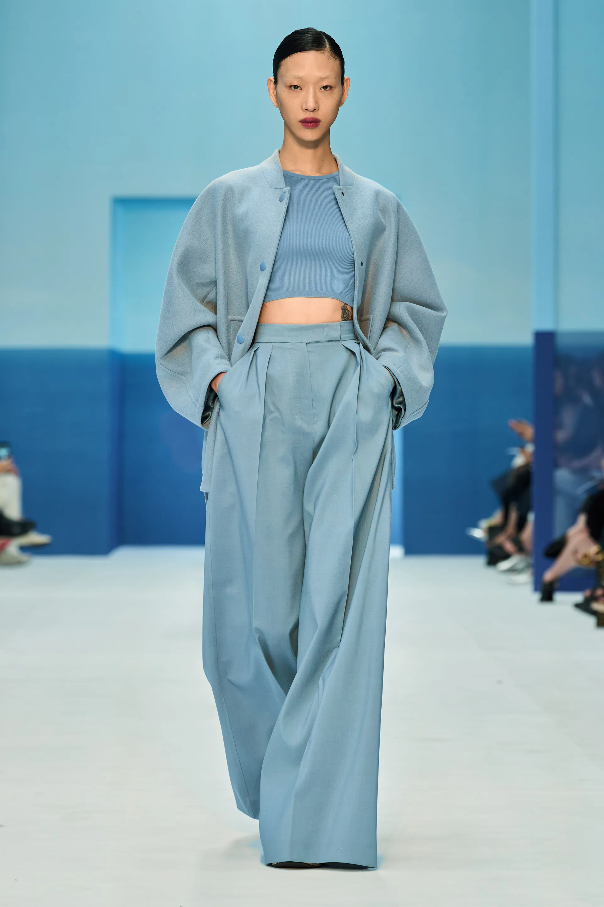 00036-max-mara-spring-2023-ready-to-wear-credit-gorunway