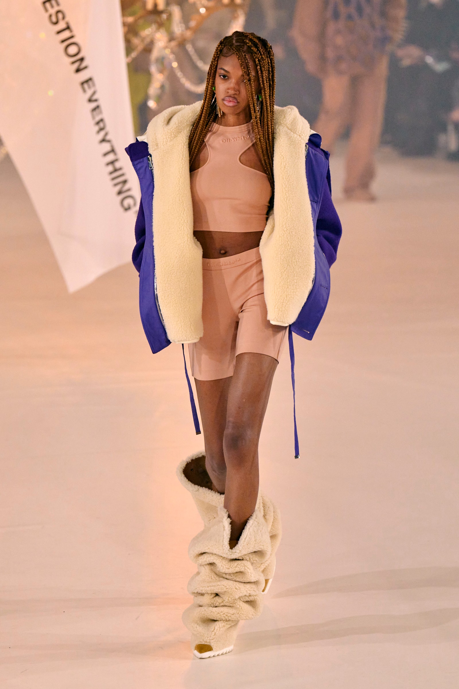 00036-off-white-fall-2022-ready-to-wear-paris-credit-gorunway-1.jpeg