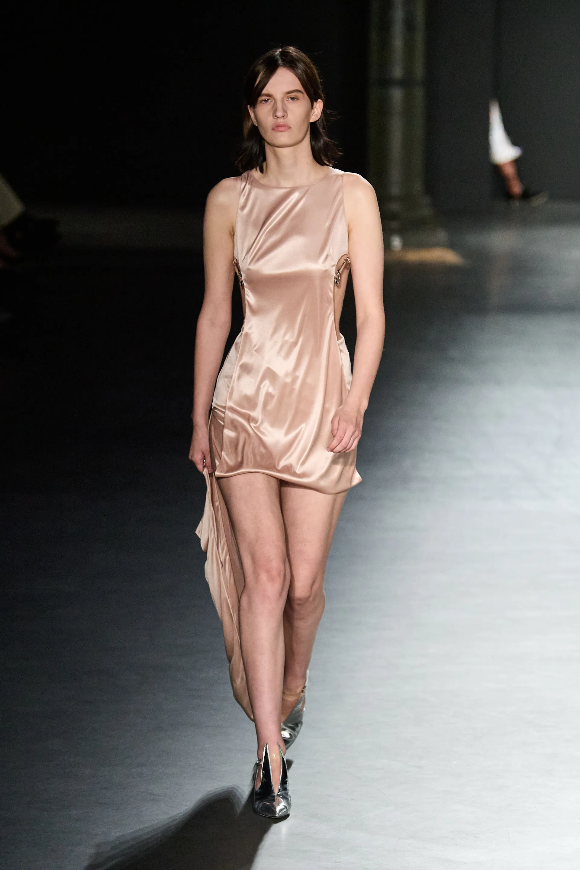 00037-christopher-kane-spring-2023-ready-to-wear-credit-gorunway