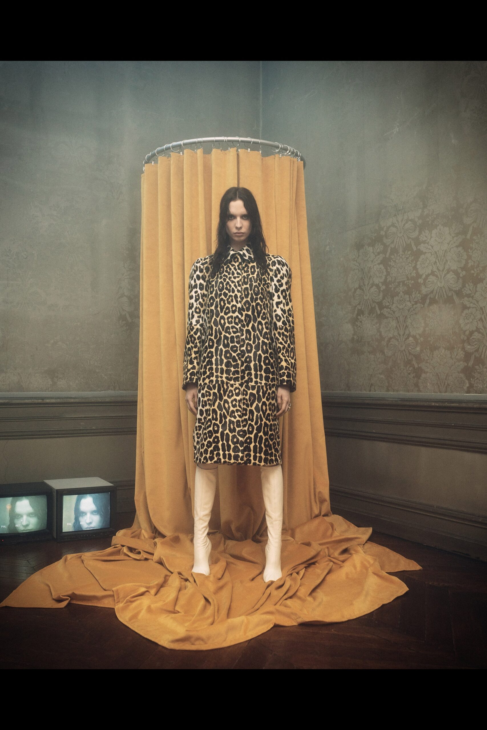 00037-dries-van-noten-fall-2022-ready-to-wear-paris-credit-casper-sejersen-1.jpg