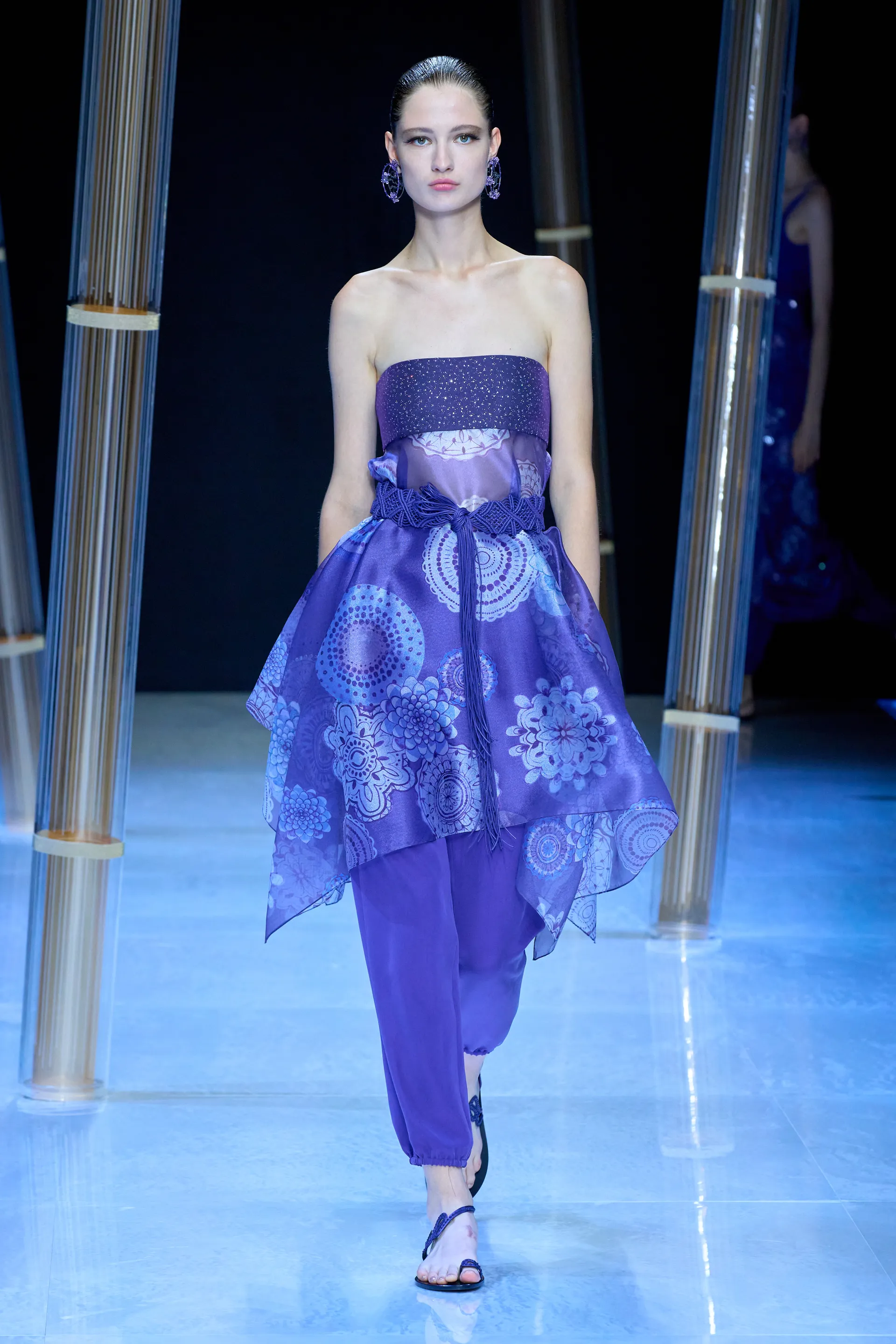 00038-giorgio-armani-spring-2023-ready-to-wear-credit-gorunway