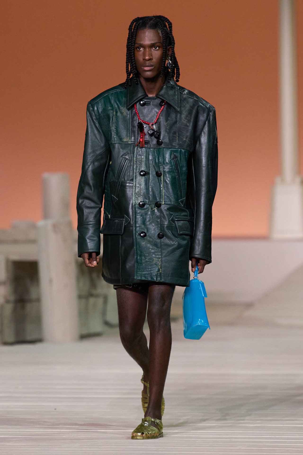 00039-coach-spring-2023-ready-to-wear-credit-gorunway
