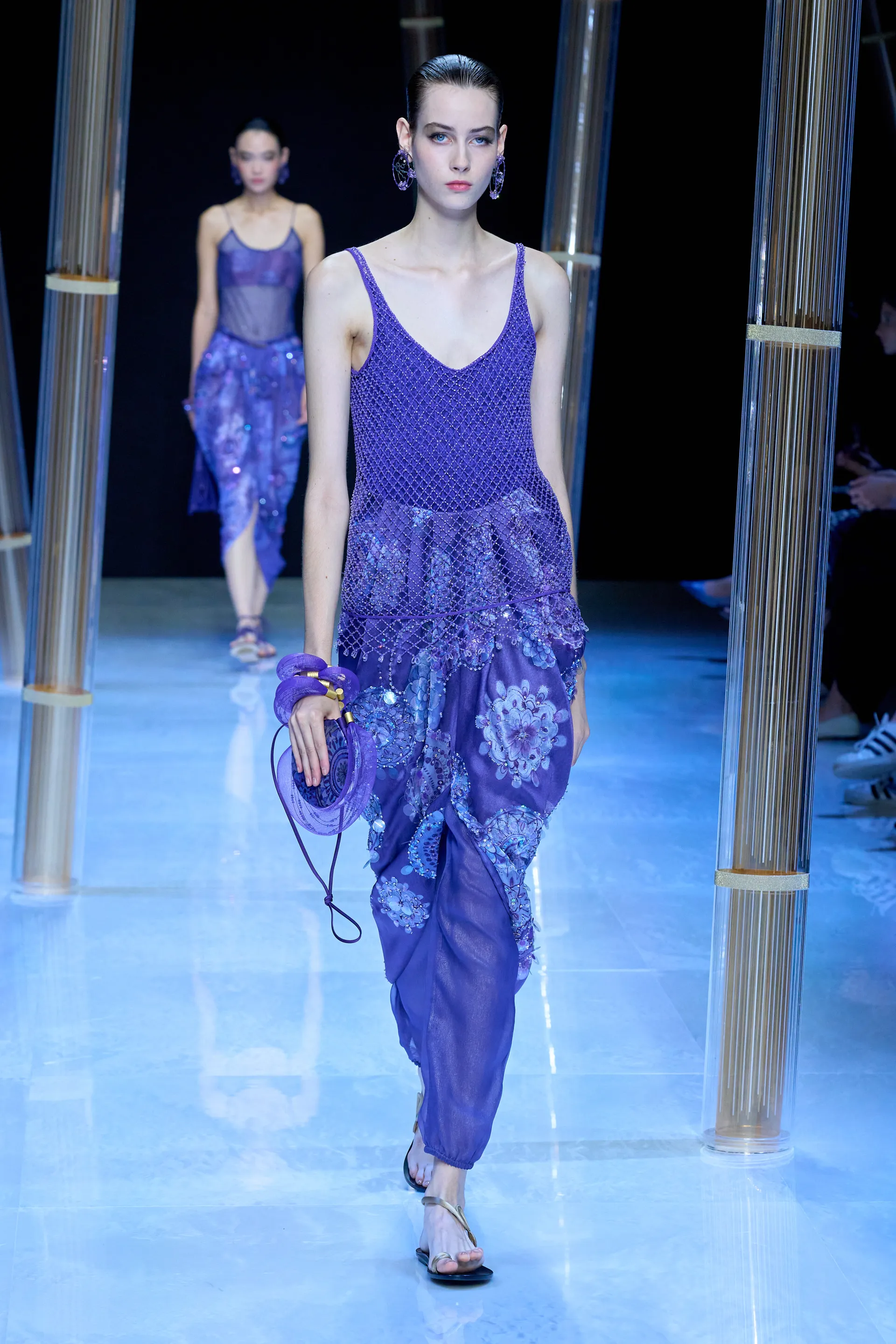 00039-giorgio-armani-spring-2023-ready-to-wear-credit-gorunway