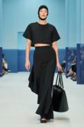 00039-max-mara-spring-2023-ready-to-wear-credit-gorunway