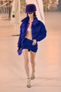 00039-off-white-fall-2022-ready-to-wear-paris-credit-gorunway-1.jpeg
