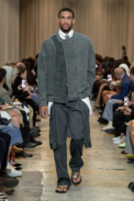 00040-burberry-spring-2023-ready-to-wear-credit-brand
