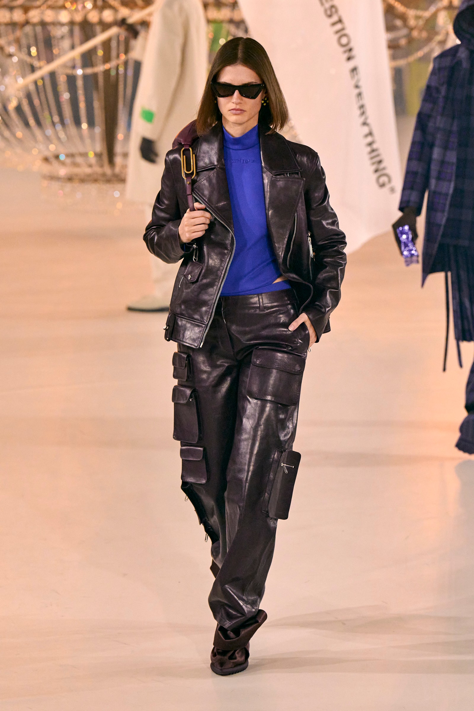 00040-off-white-fall-2022-ready-to-wear-paris-credit-gorunway-1.jpeg