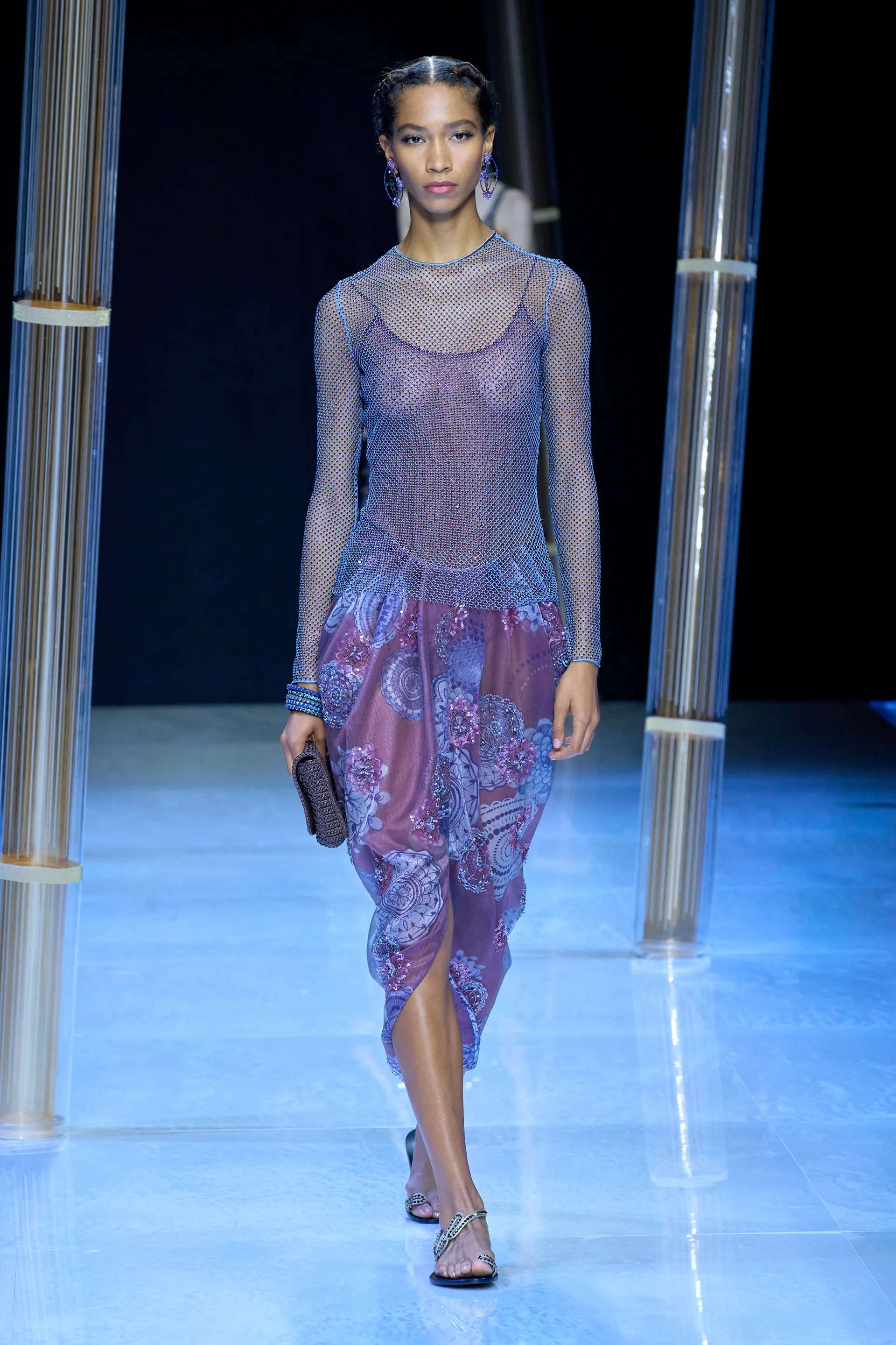 00041-giorgio-armani-spring-2023-ready-to-wear-credit-gorunway