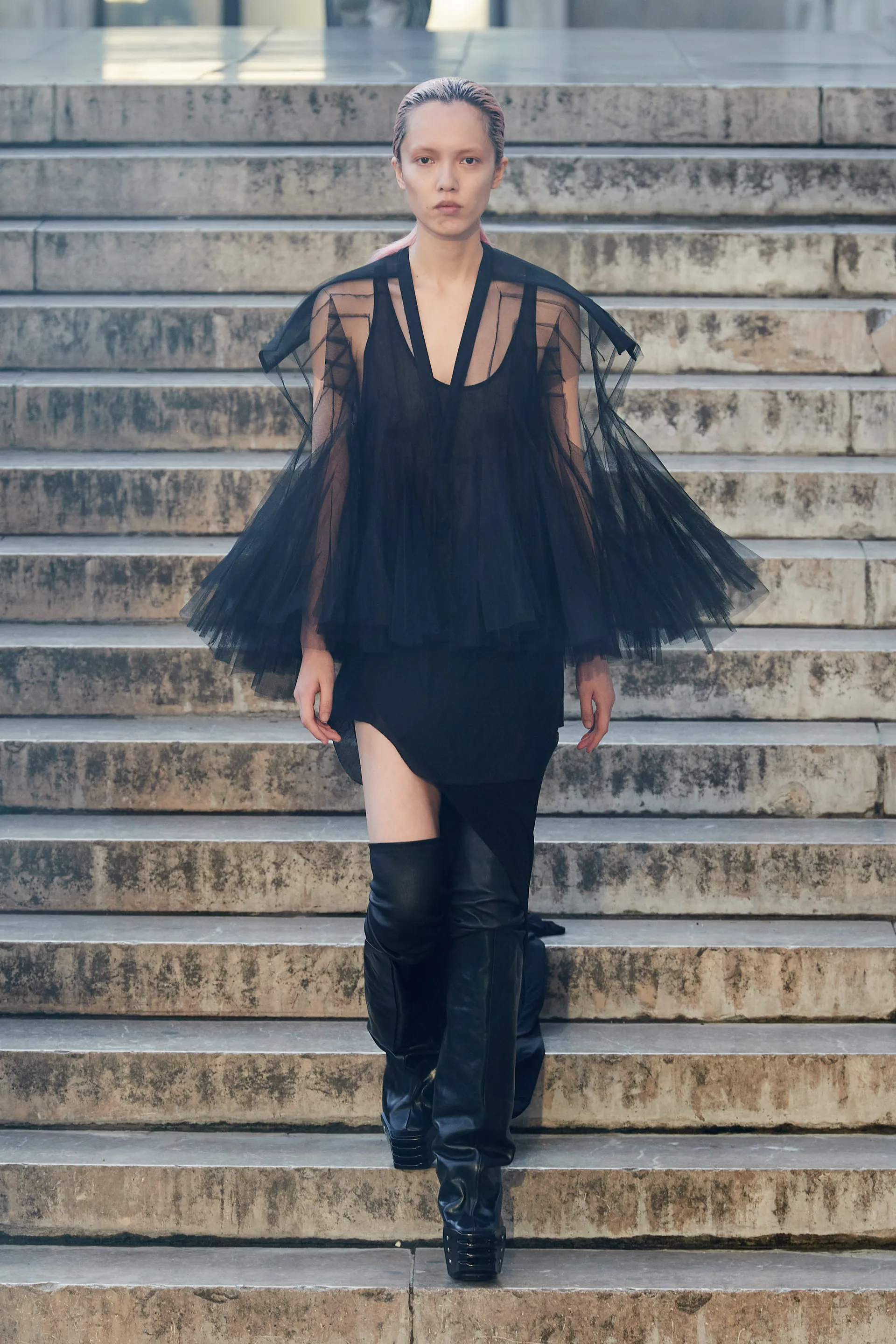 00041-rick-owens-spring-2023-ready-to-wear-credit-gorunway