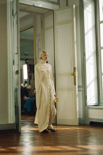 00041-the-row-resort-2023-paris-credit-brand-1.jpeg