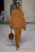 00041-tods-spring-2023-ready-to-wear-credit-gorunway