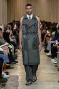 00042-burberry-spring-2023-ready-to-wear-credit-brand