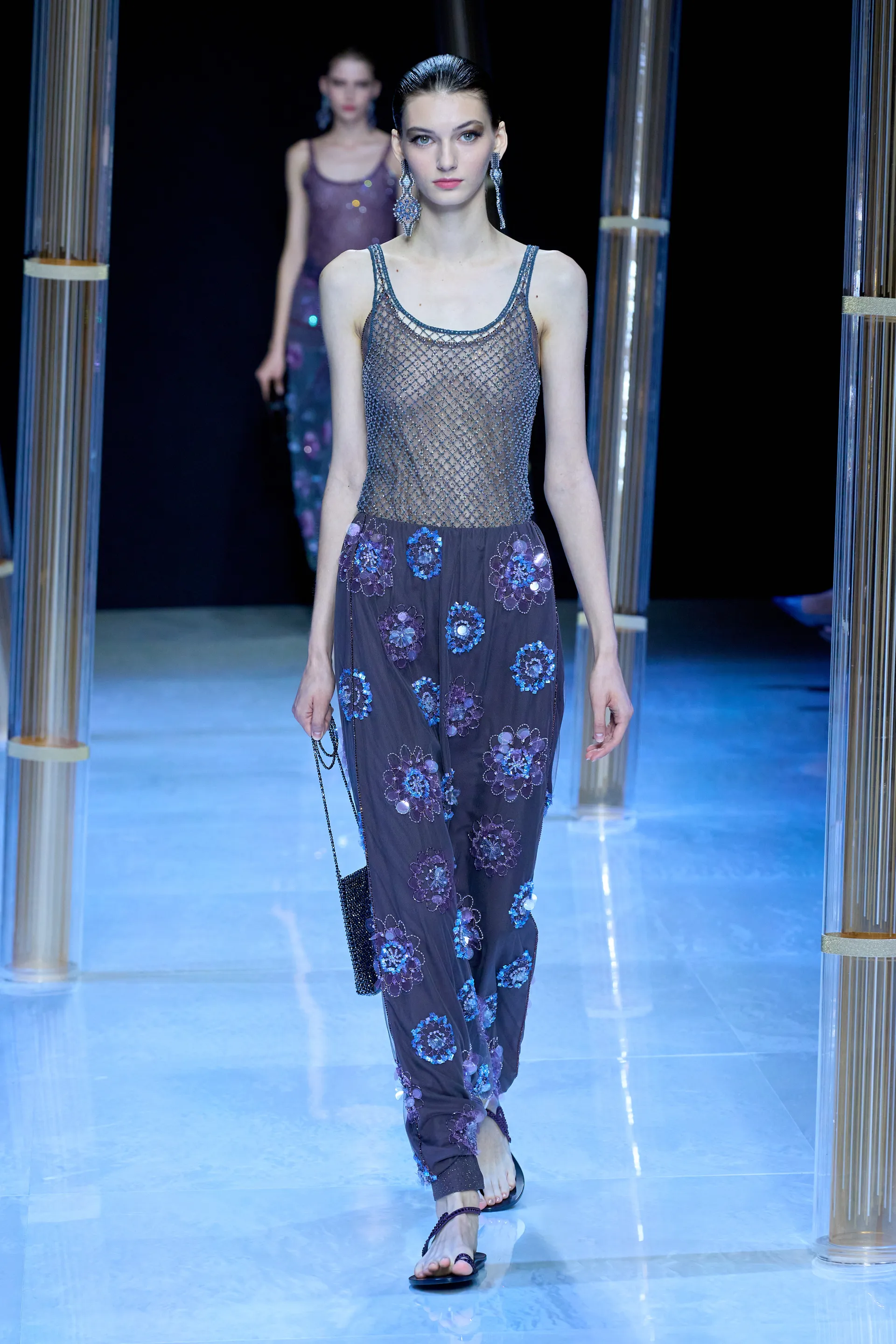 00042-giorgio-armani-spring-2023-ready-to-wear-credit-gorunway