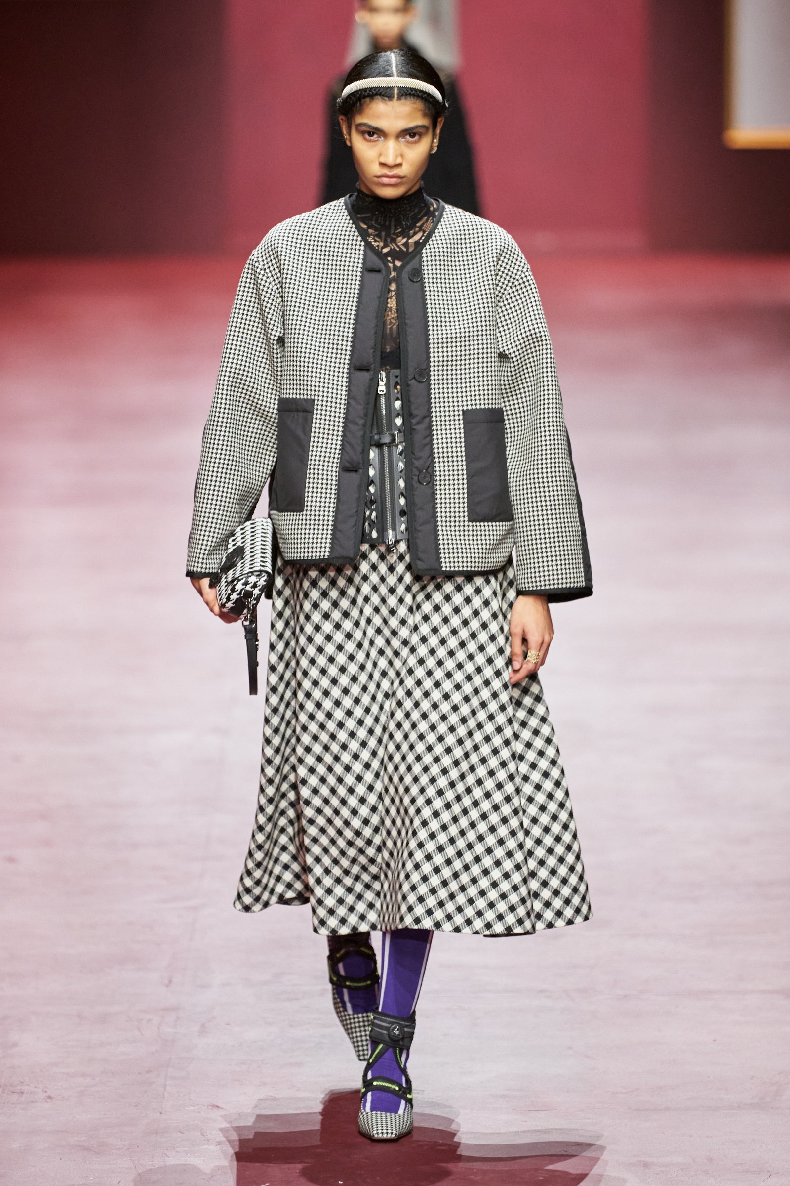 00043-christian-dior-fall-2022-ready-to-wear-paris-credit-gorunway-1.jpeg