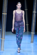 00043-giorgio-armani-spring-2023-ready-to-wear-credit-gorunway