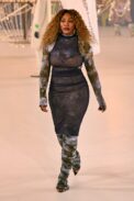 00043-off-white-fall-2022-ready-to-wear-paris-credit-gorunway-1.jpeg