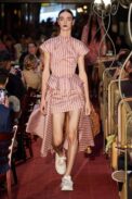 00044-batsheva-spring-2023-ready-to-wear-credit-gorunway