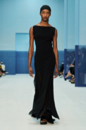 00044-max-mara-spring-2023-ready-to-wear-credit-gorunway