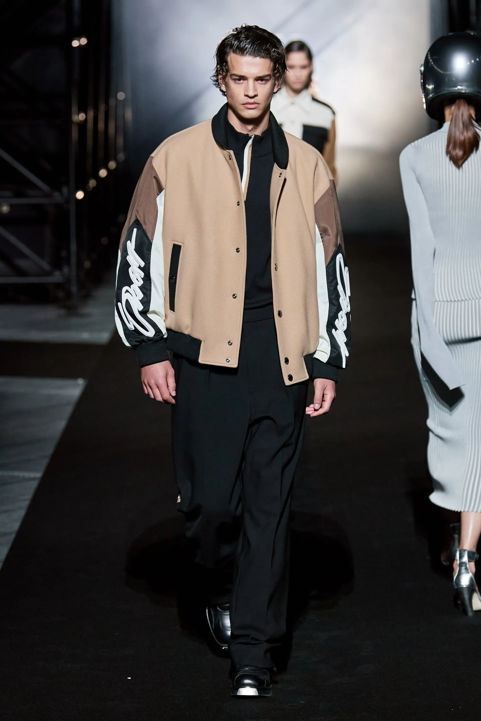 00045-boss-fall-2022-ready-to-wear-credit-gorunway