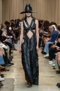 00046-burberry-spring-2023-ready-to-wear-credit-brand