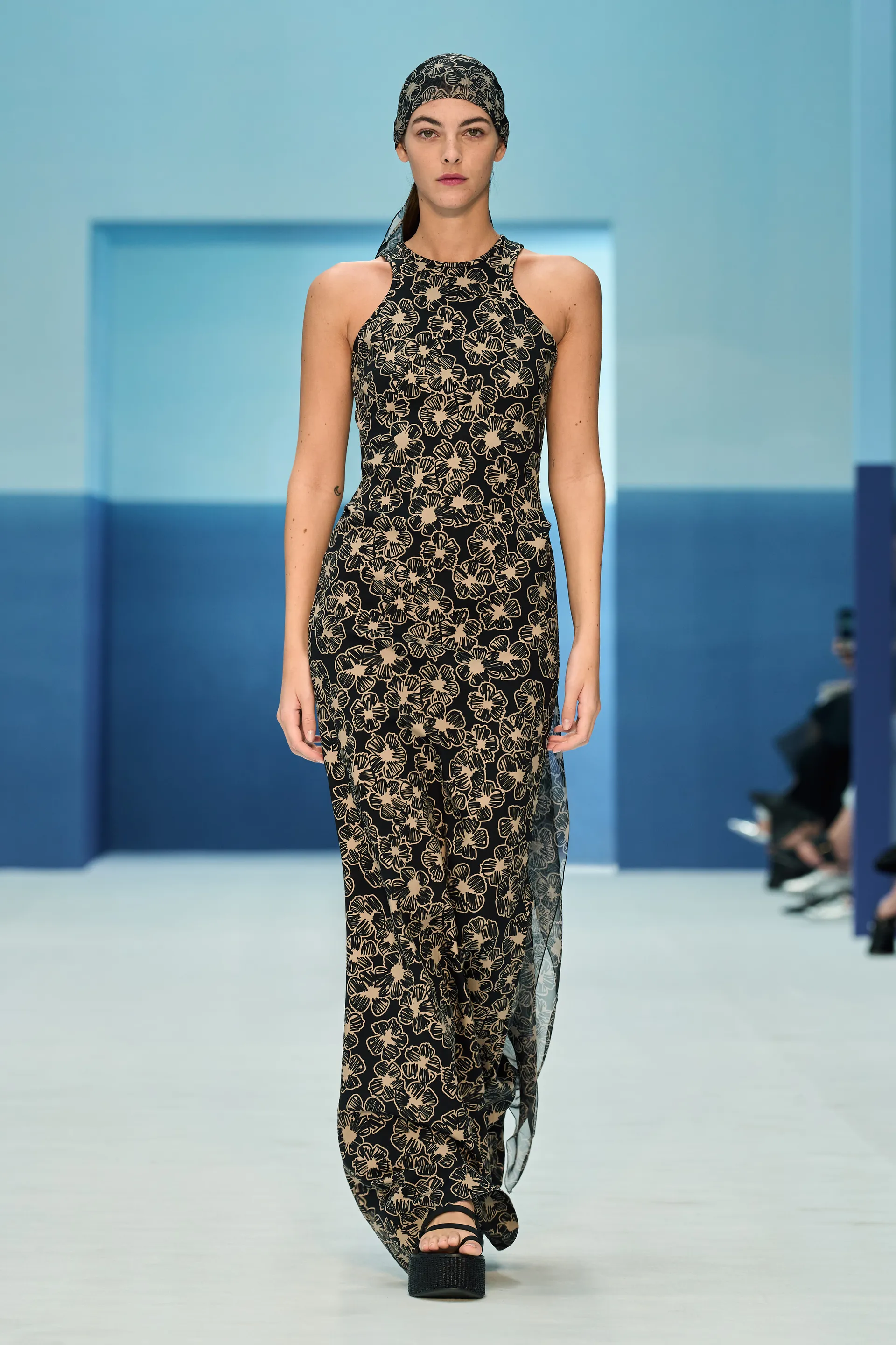 00046-max-mara-spring-2023-ready-to-wear-credit-gorunway