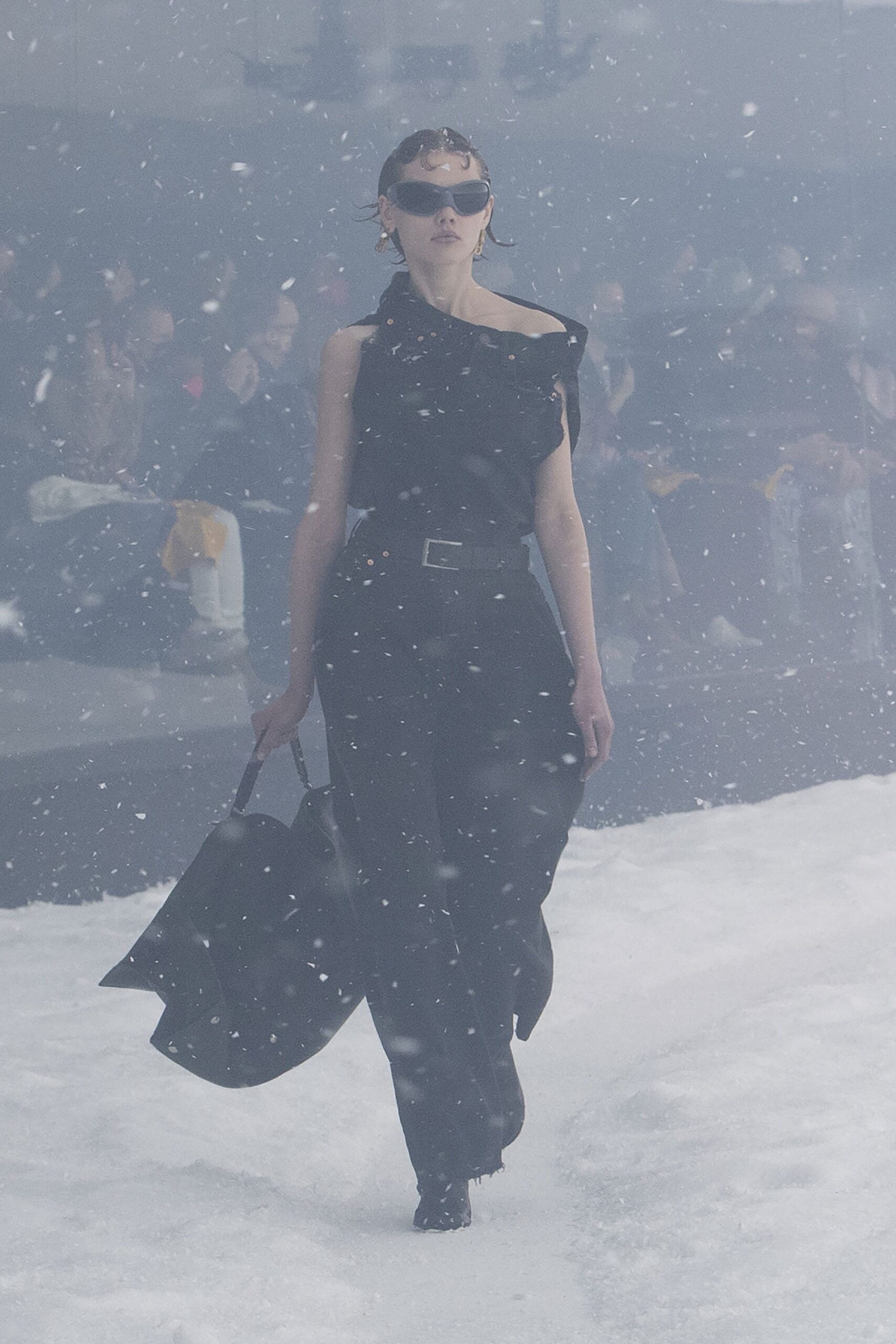 00049-balenciaga-fall-2022-ready-to-wear-paris-credit-brand-1.jpg