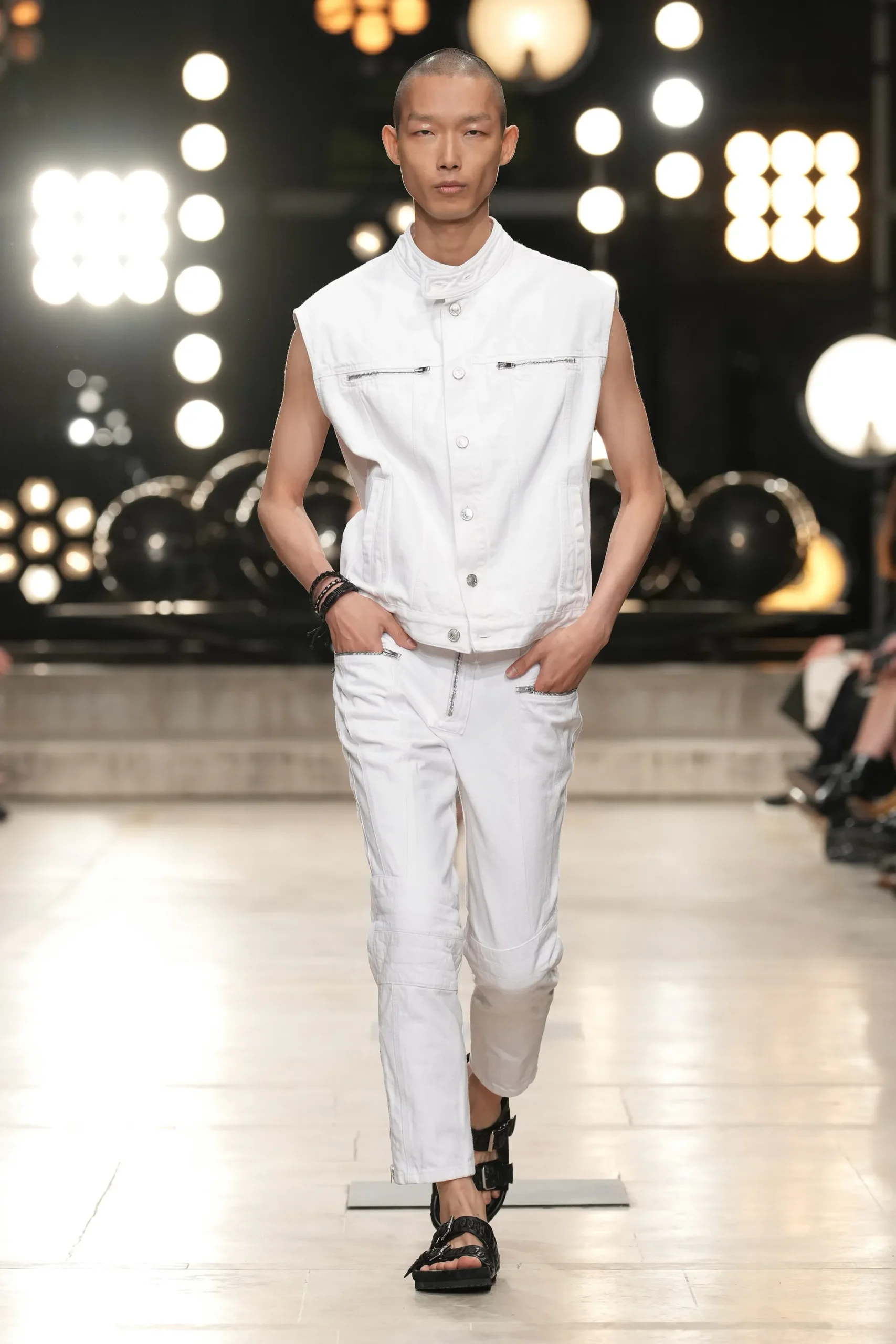 00049-isabel-marant-spring-2023-ready-to-wear-credit-gorunway