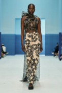 00049-max-mara-spring-2023-ready-to-wear-credit-gorunway