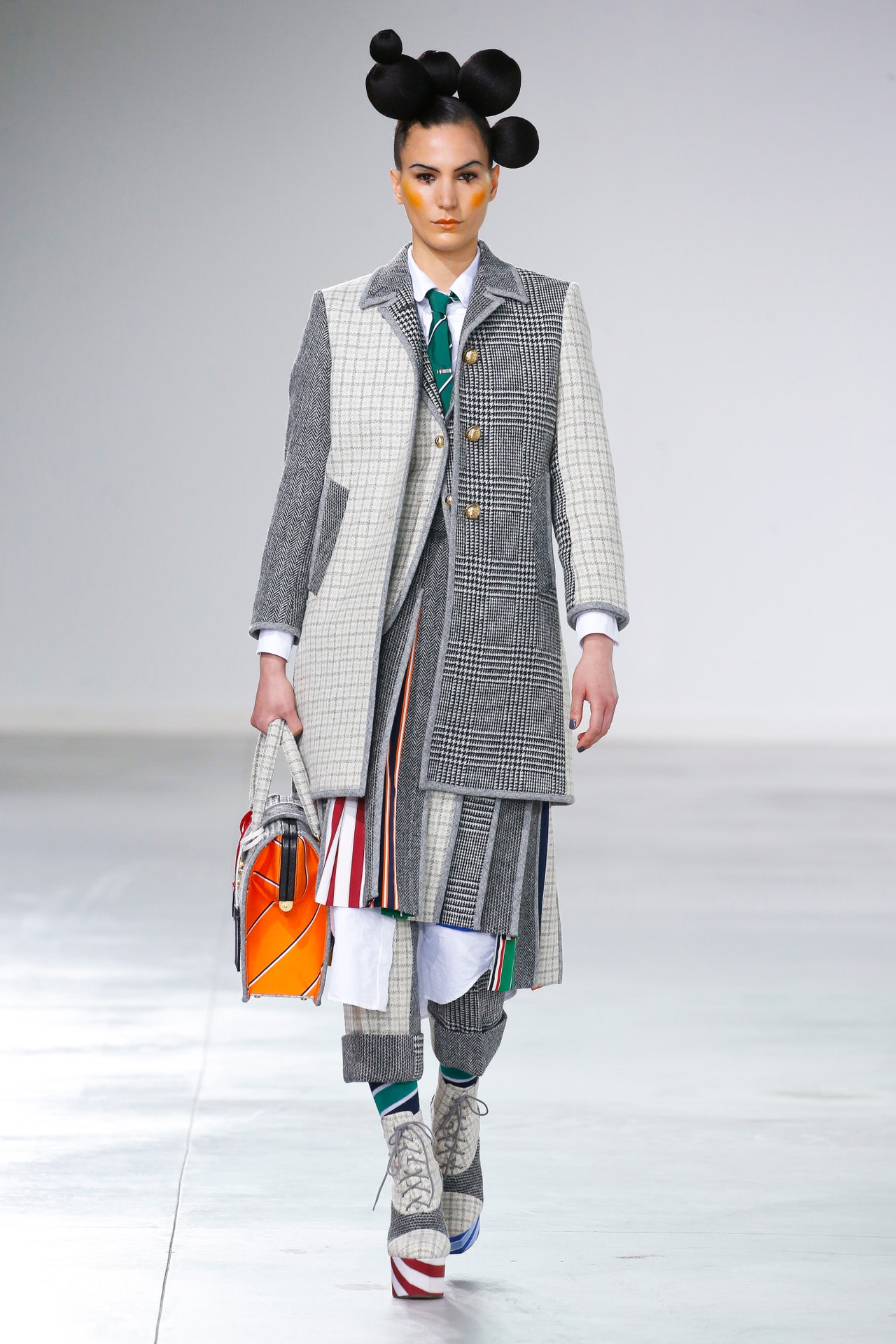 00050-thom-browne-fall-2022-credit-brand-1.jpeg