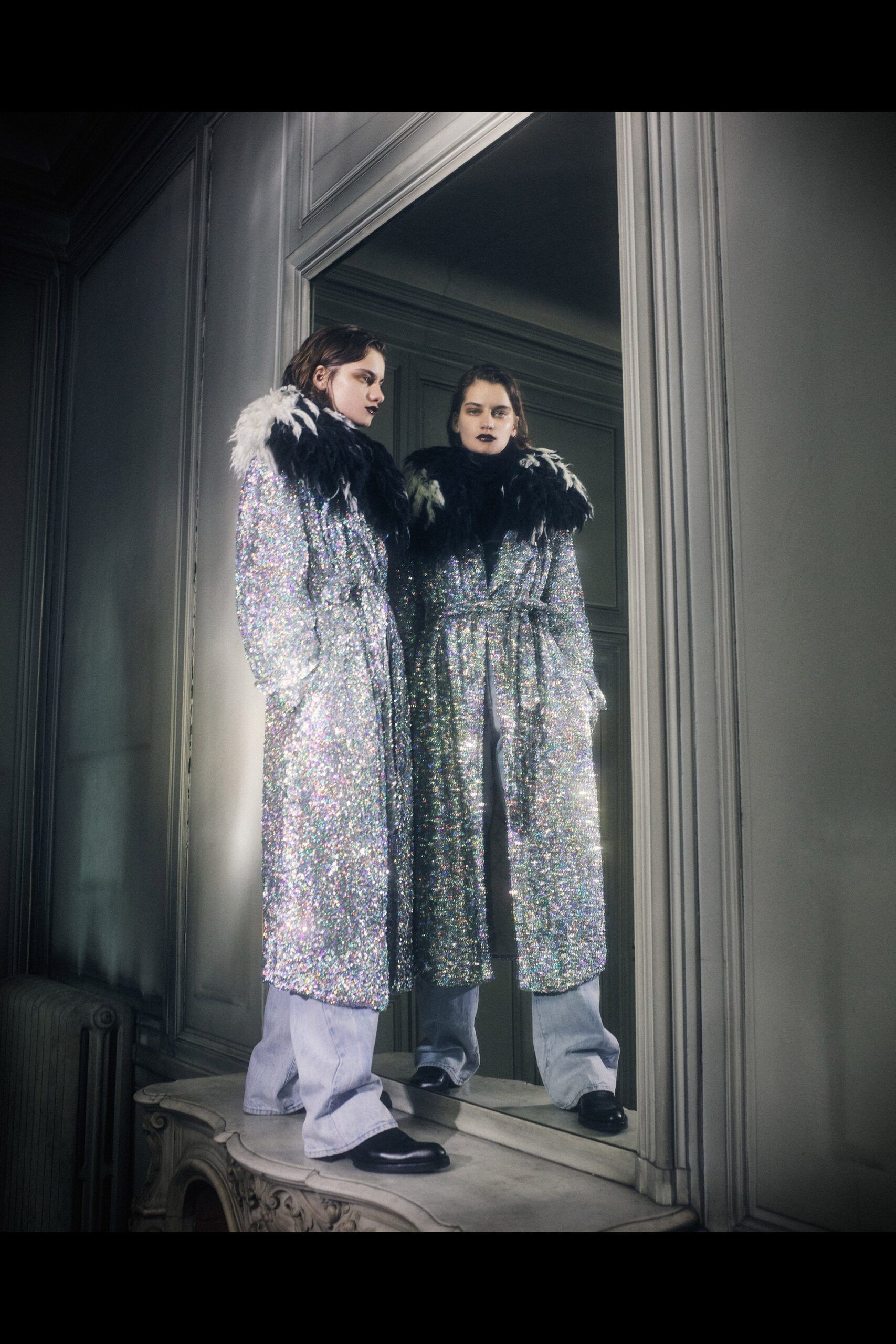 00051-dries-van-noten-fall-2022-ready-to-wear-paris-credit-casper-sejersen-1.jpg