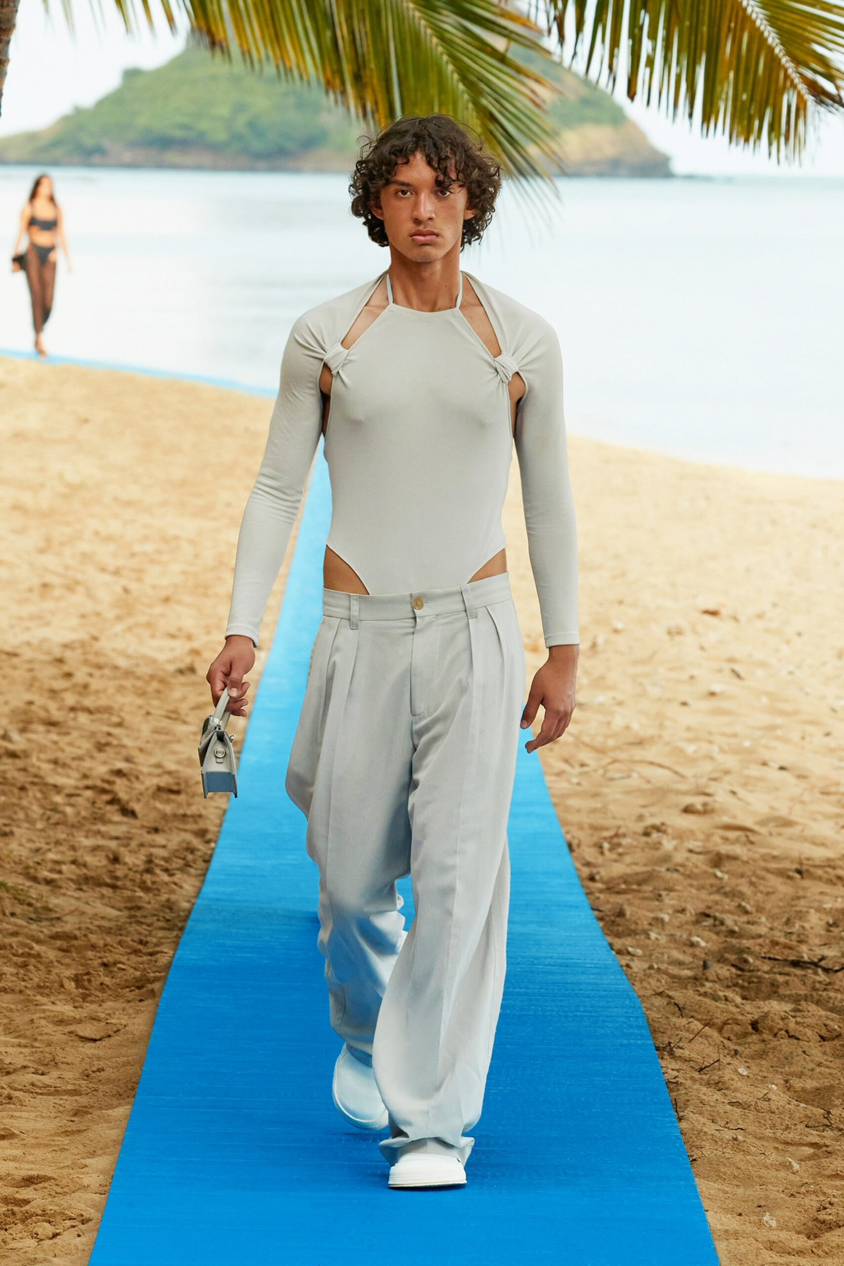 00051-jacquemus-spring-2022-ready-to-wear-credit-brand-1.jpg