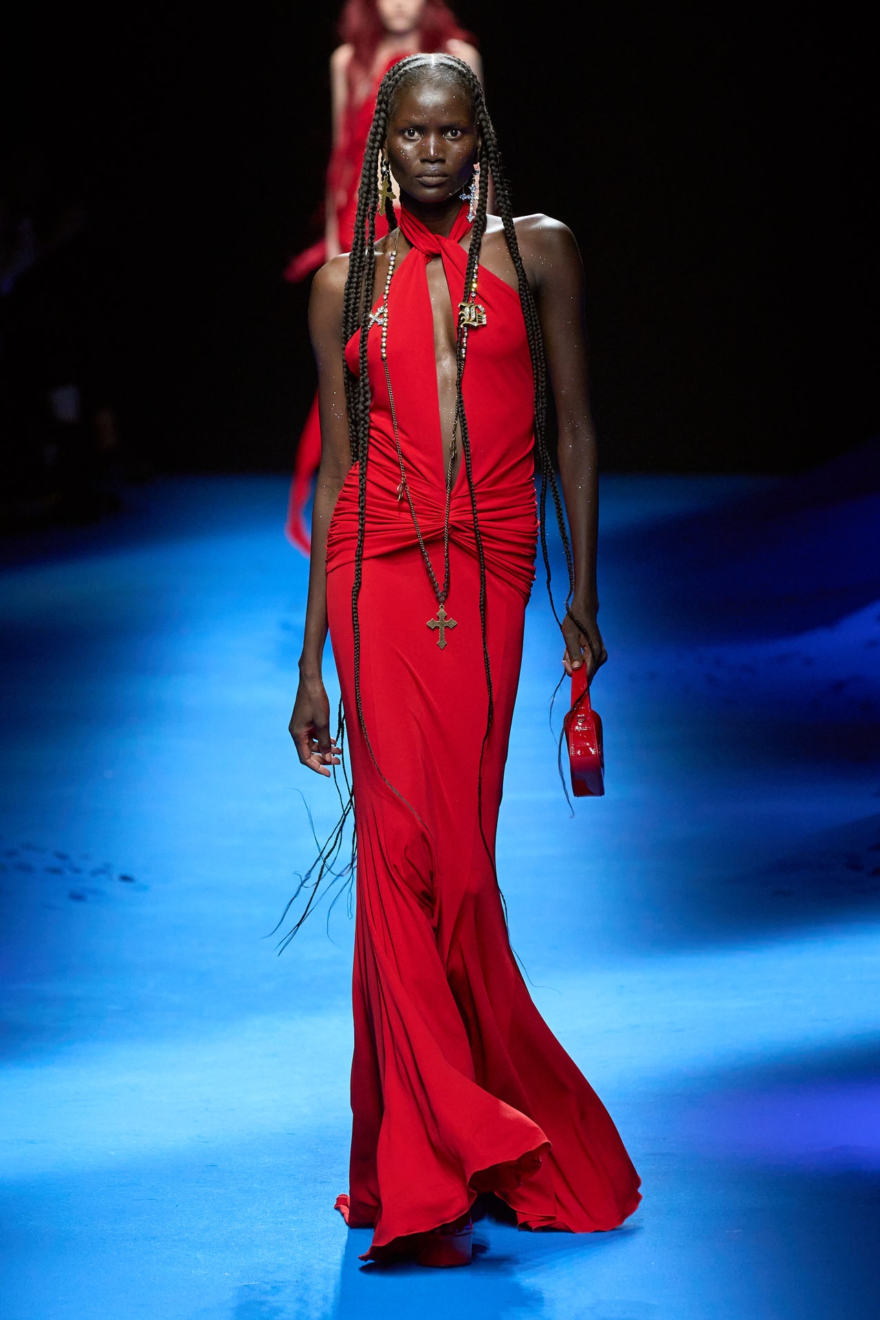 00053-blumarine-spring-2023-ready-to-wear-credit-gorunway