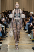 00053-burberry-spring-2023-ready-to-wear-credit-brand