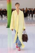 00053-loewe-spring-2023-ready-to-wear-credit-gorunway