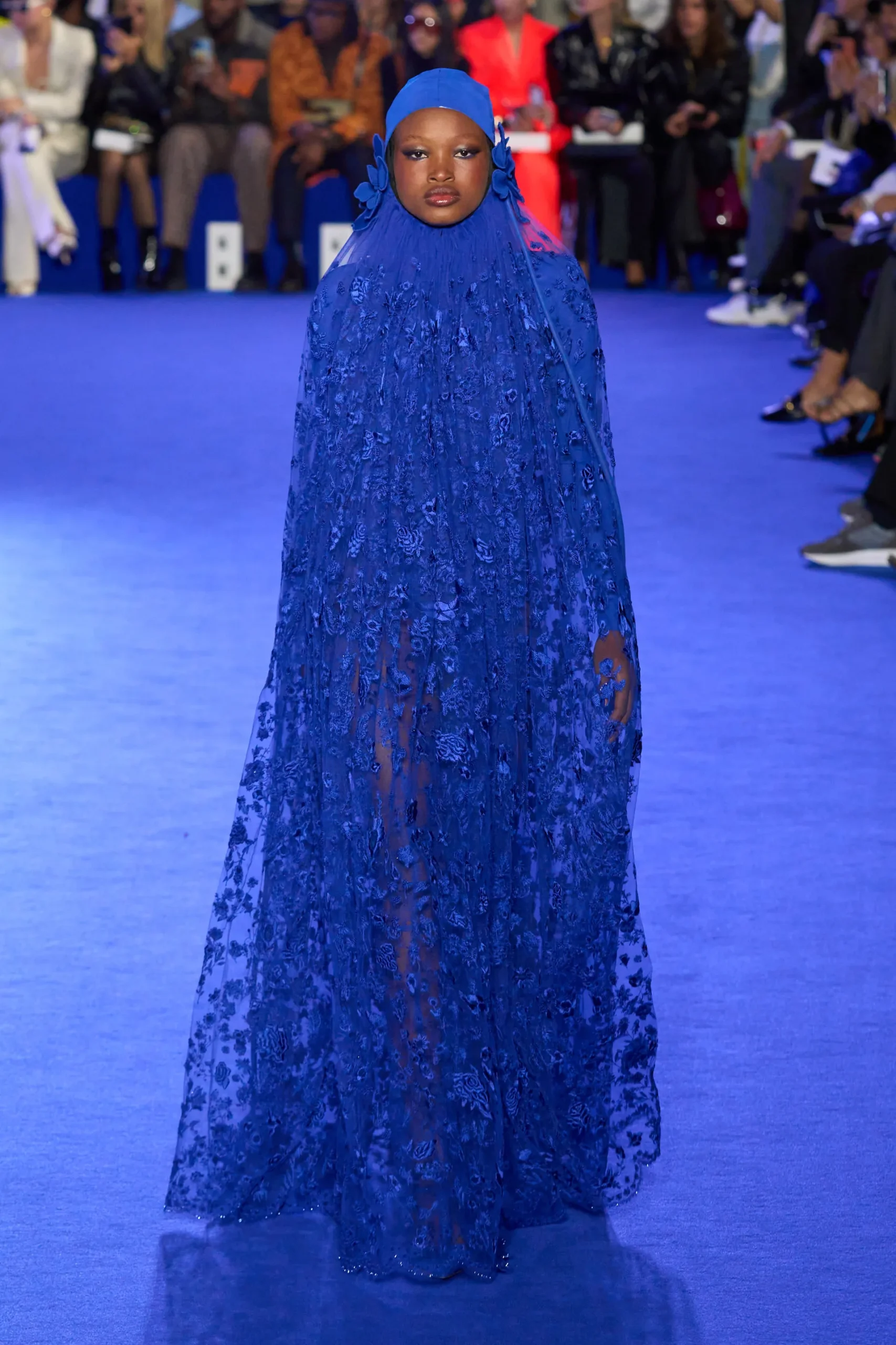 00054-off-white-spring-2023-ready-to-wear-credit-gorunway