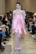 00055-burberry-spring-2023-ready-to-wear-credit-brand