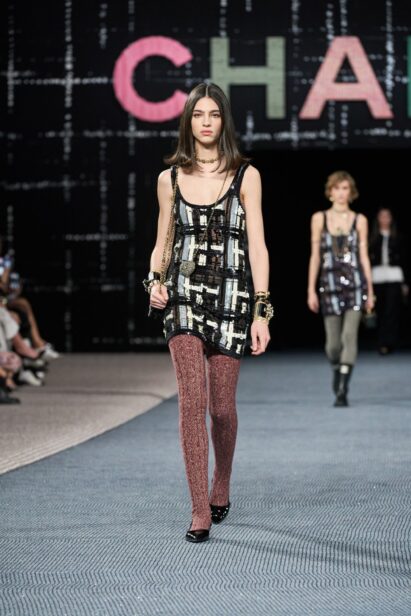 00055-chanel-fall-2022-ready-to-wear-paris-credit-gorunway-1.jpeg
