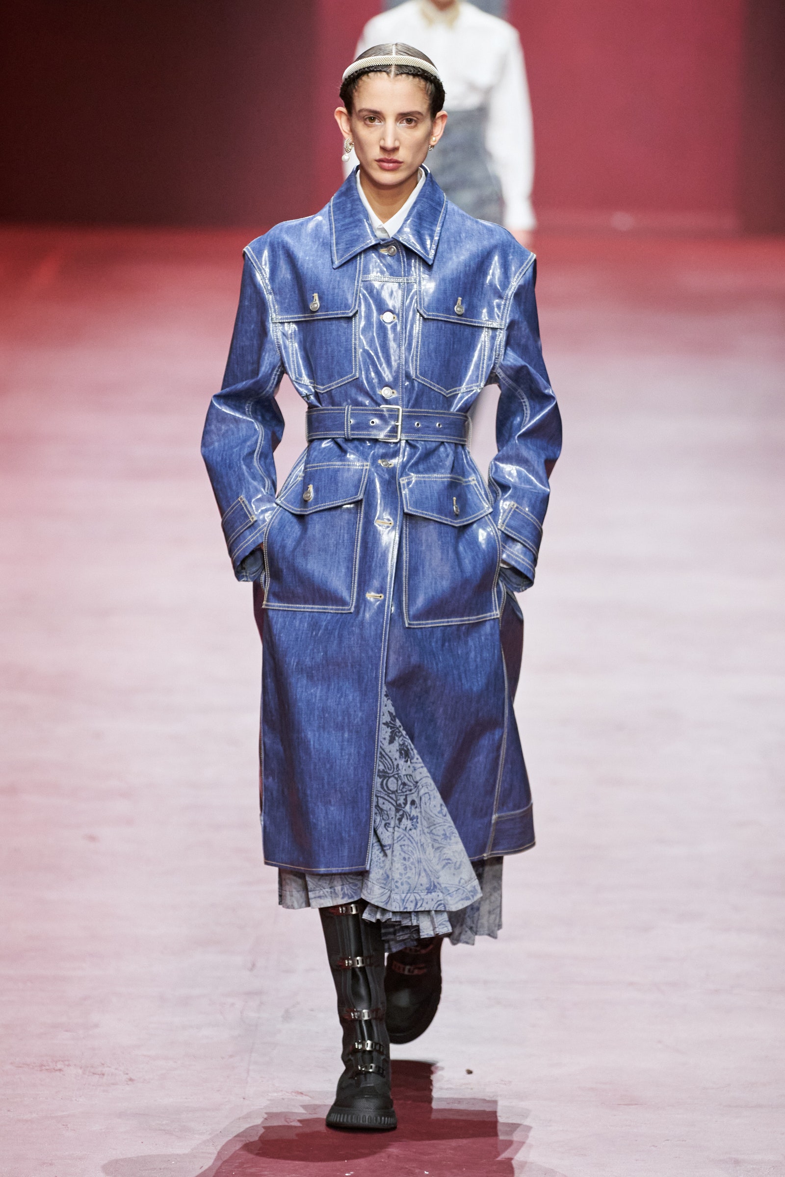 00056-christian-dior-fall-2022-ready-to-wear-paris-credit-gorunway-1.jpeg