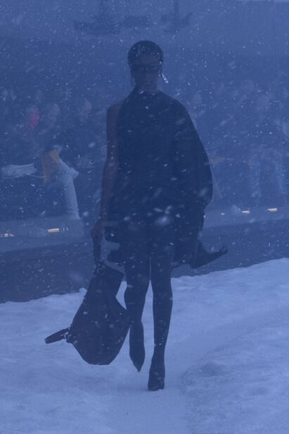 00057-balenciaga-fall-2022-ready-to-wear-paris-credit-brand-1.jpg