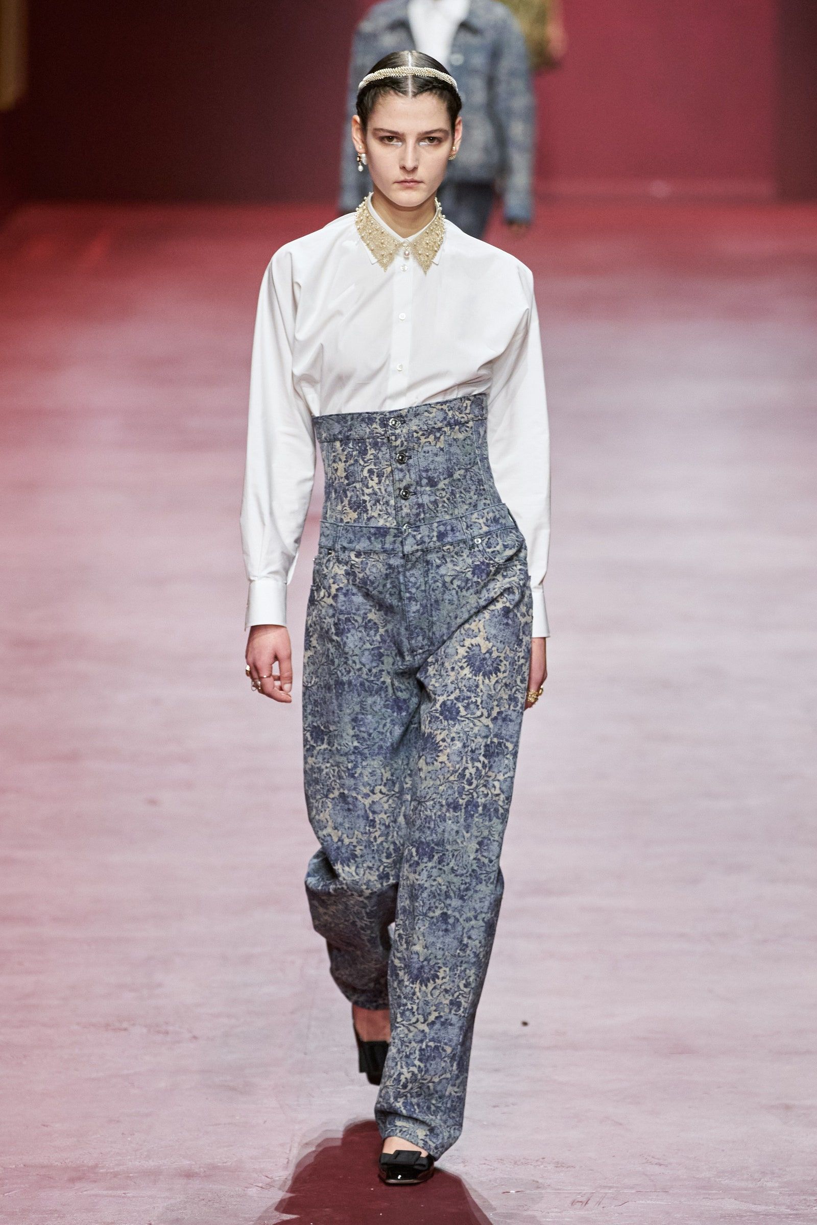 00057-christian-dior-fall-2022-ready-to-wear-paris-credit-gorunway-1.jpeg