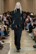 00060-burberry-spring-2023-ready-to-wear-credit-brand