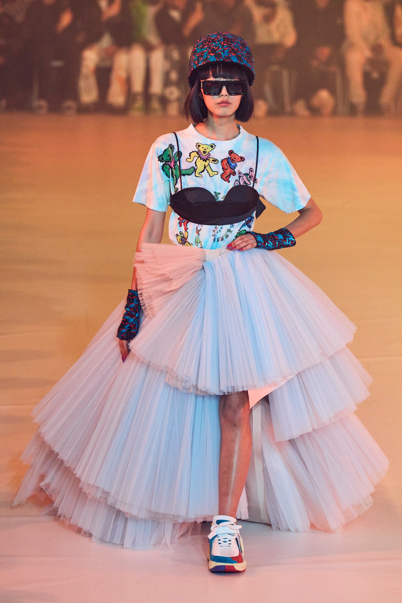 00060-off-white-fall-2022-ready-to-wear-paris-credit-gorunway-1.jpeg