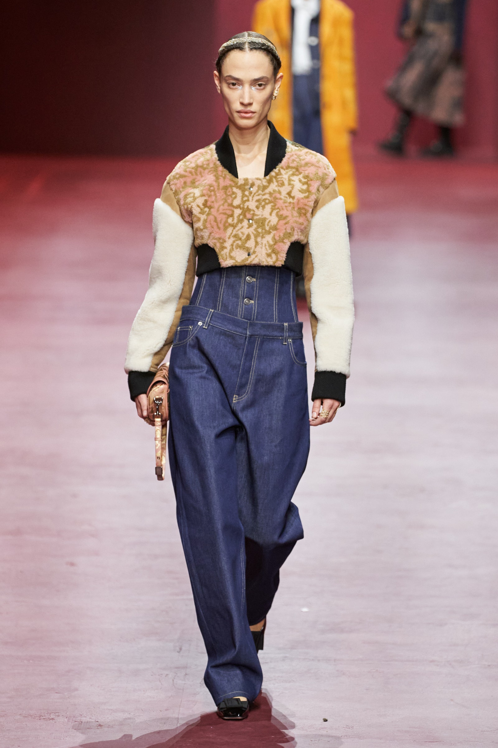 00061-christian-dior-fall-2022-ready-to-wear-paris-credit-gorunway-1.jpeg