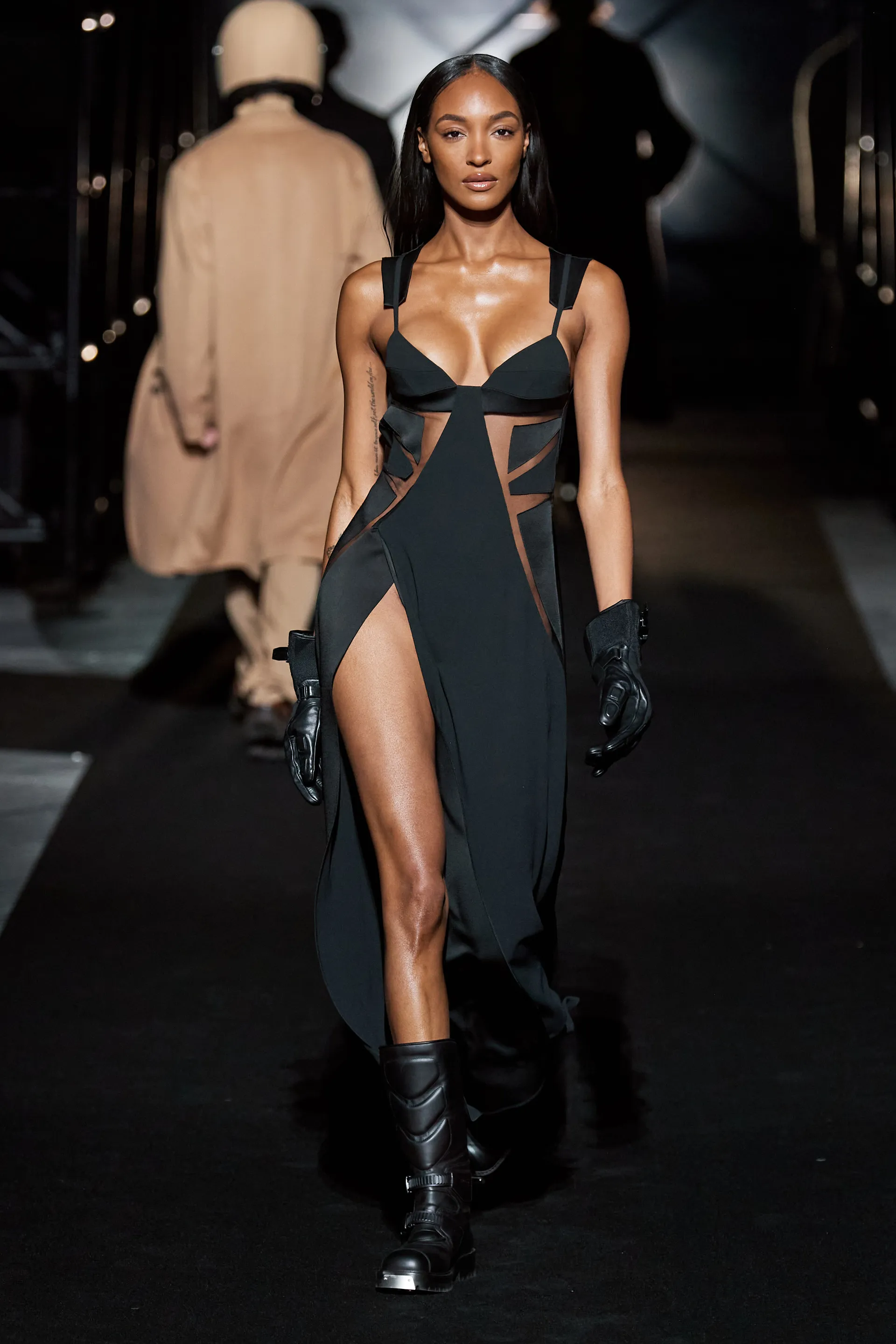 00062-boss-fall-2022-ready-to-wear-credit-gorunway