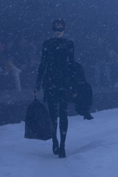 00065-balenciaga-fall-2022-ready-to-wear-paris-credit-brand-1.jpg