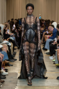 00065-burberry-spring-2023-ready-to-wear-credit-brand