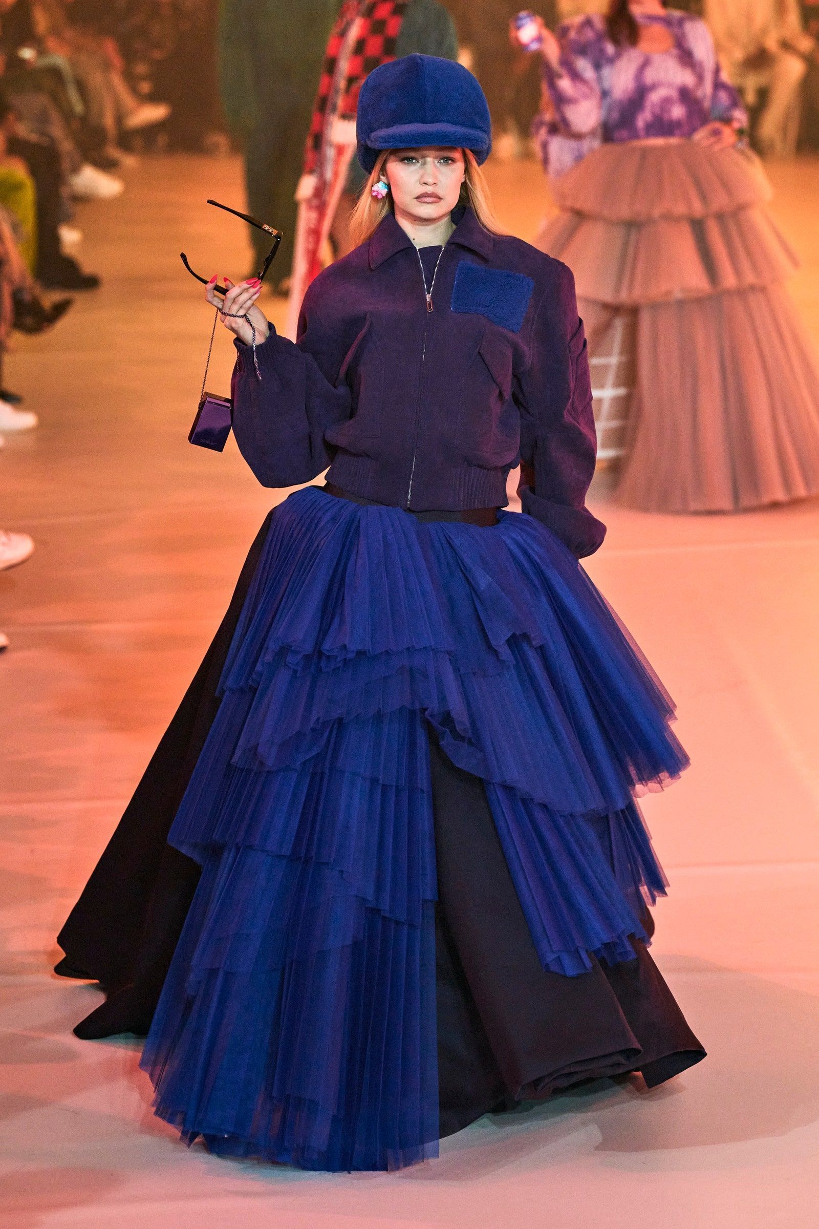 00066-off-white-fall-2022-ready-to-wear-paris-credit-gorunway-1.jpeg